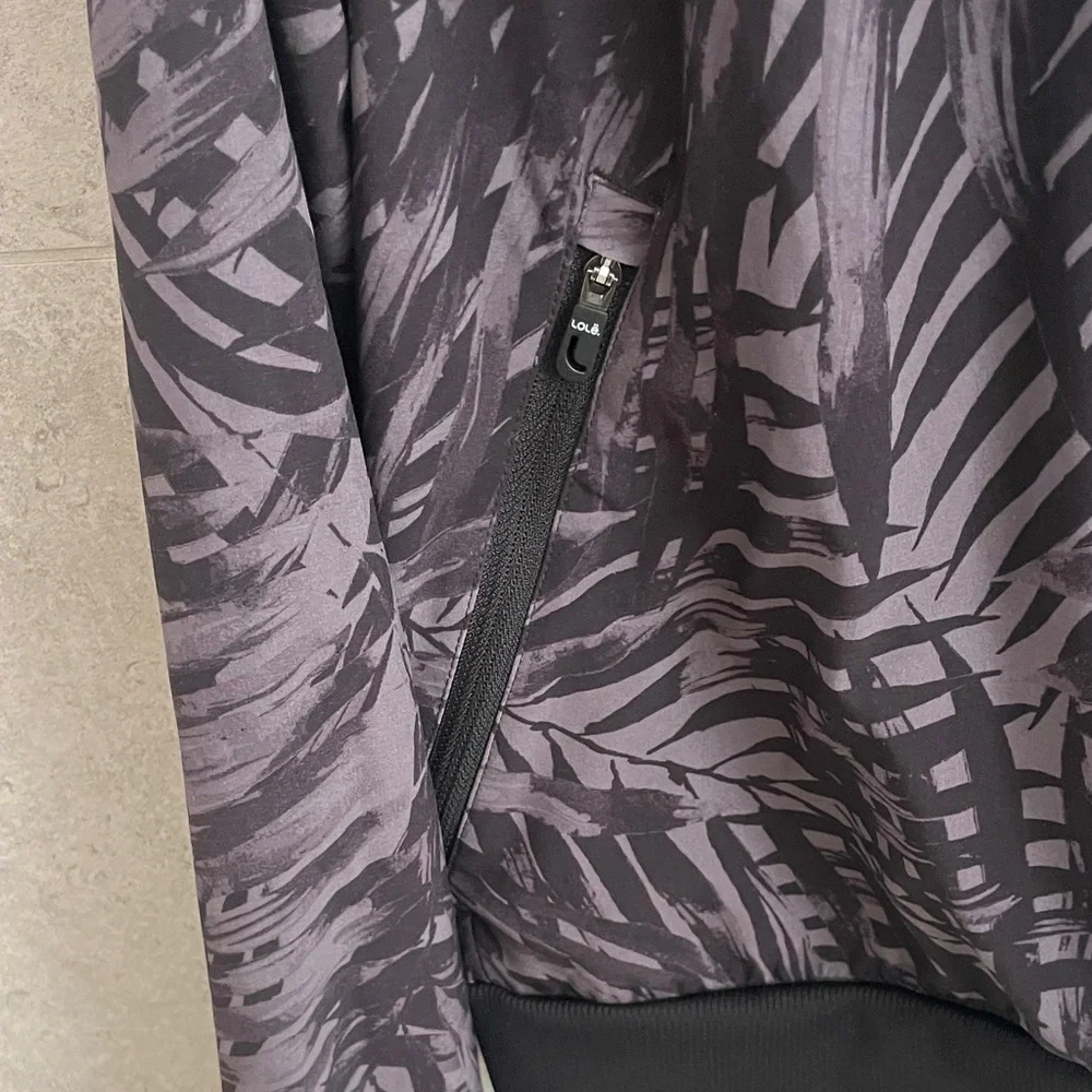 Vest Lolë - Picture 4 of 4